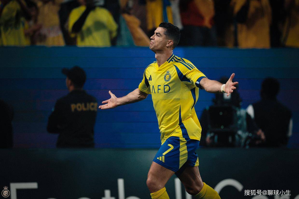 九游官方平台C罗在独行侠比赛中赛事规则更新，回归赛场引发热议！的简单介绍