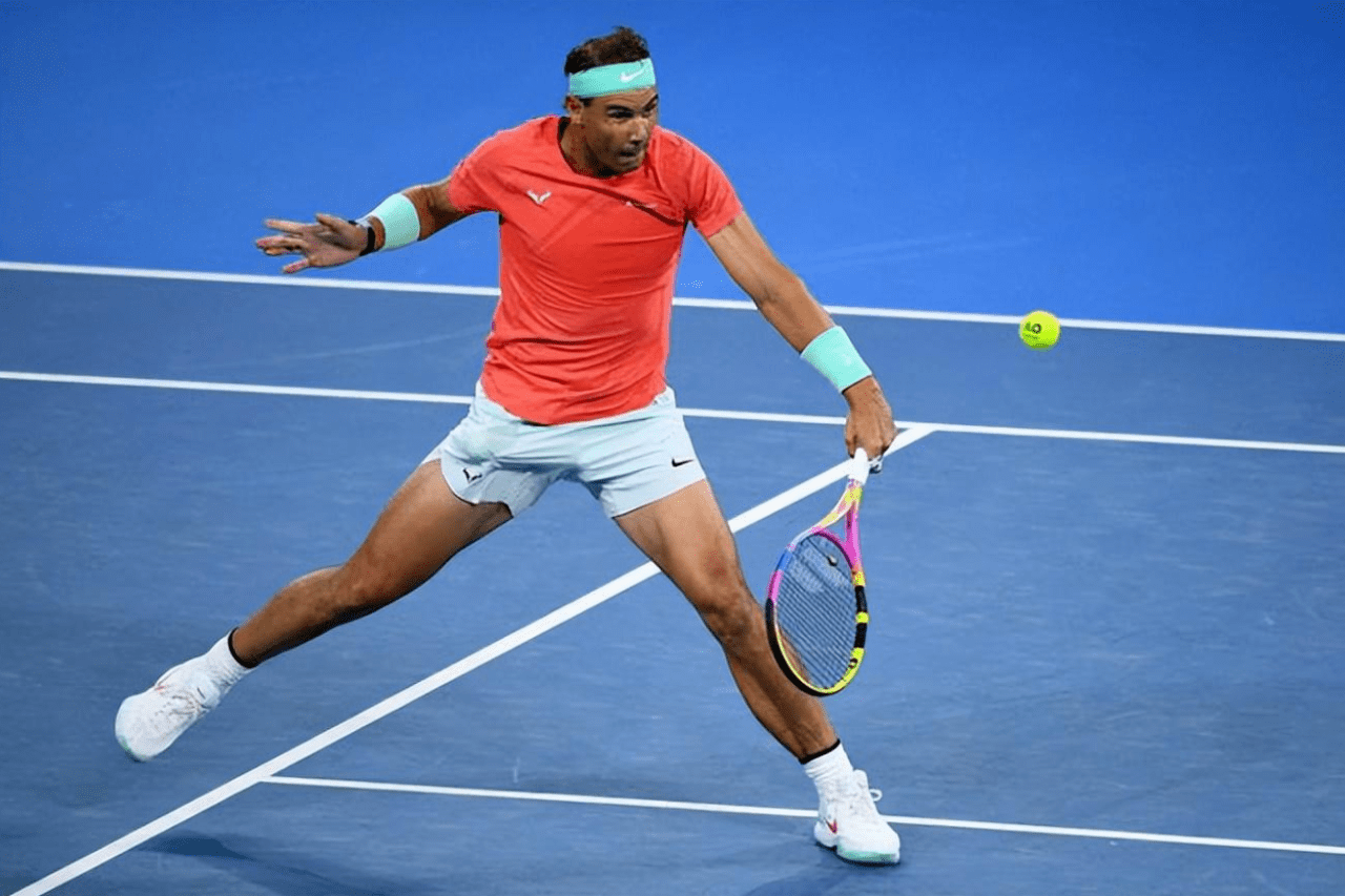 九游服务平台纳达尔回归赛场，关键助攻首场状态亮眼，加拿大队观众沸腾！的简单介绍