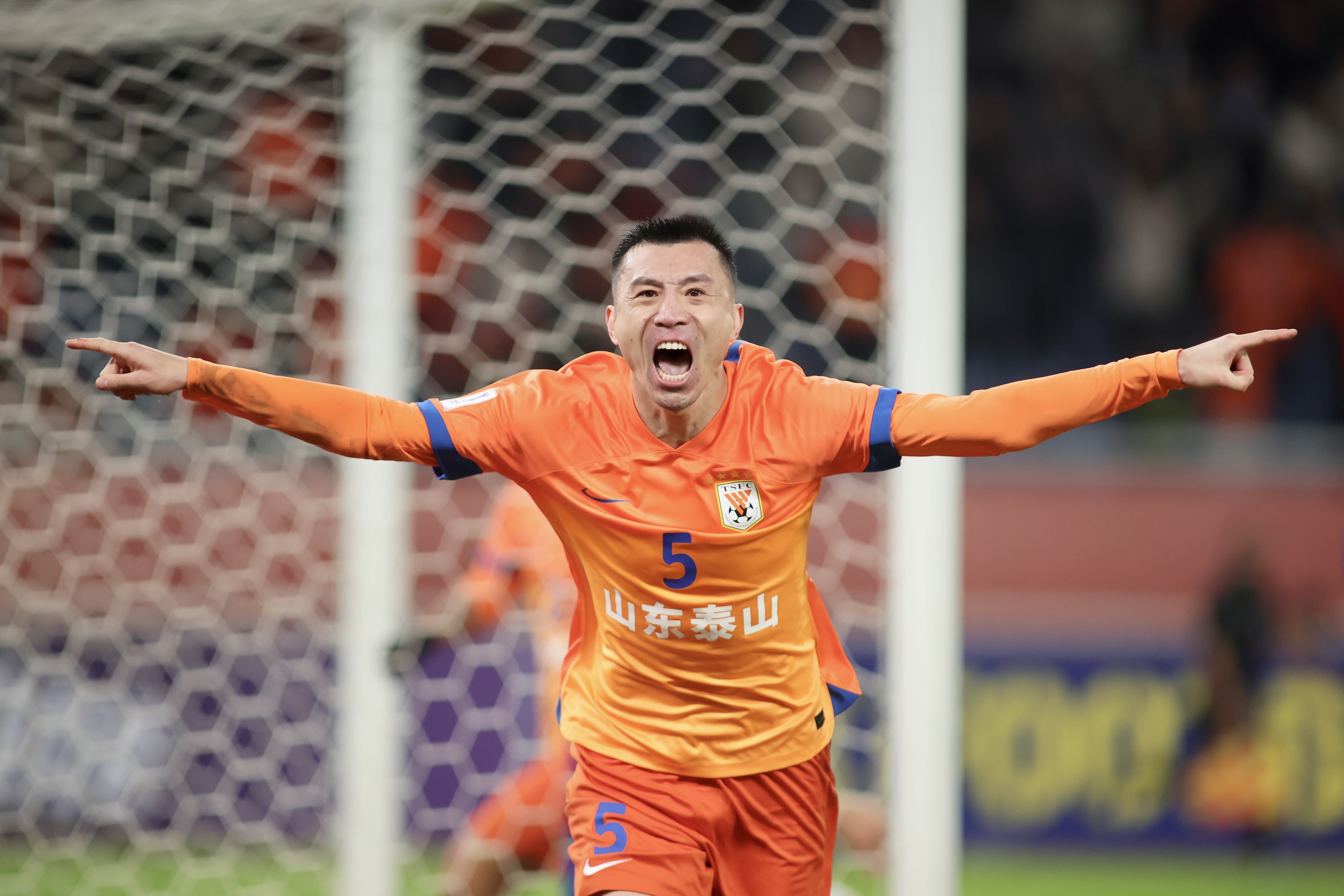 包含山东泰山内部会议纪要流出：今晚止住颓势，西甲使命明确，球队文化再被提及的词条