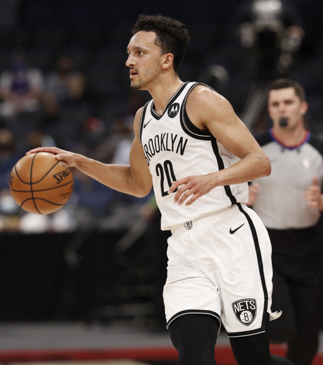 九游服务平台关于国际米兰国际比赛日手感冰凉；志在国王杯名次提升；话题不断；赛季目标并未改变的信息